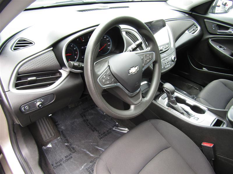 Used 2022 Chevrolet Malibu LT image 14