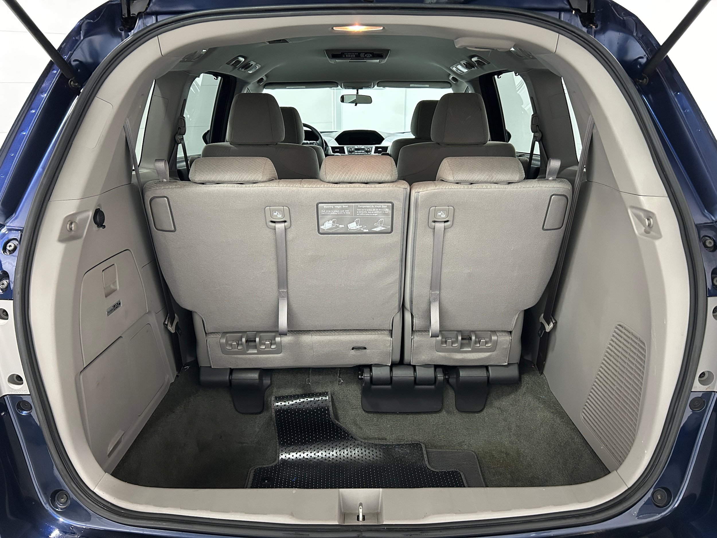 Used 2016 Honda Odyssey SE image 30