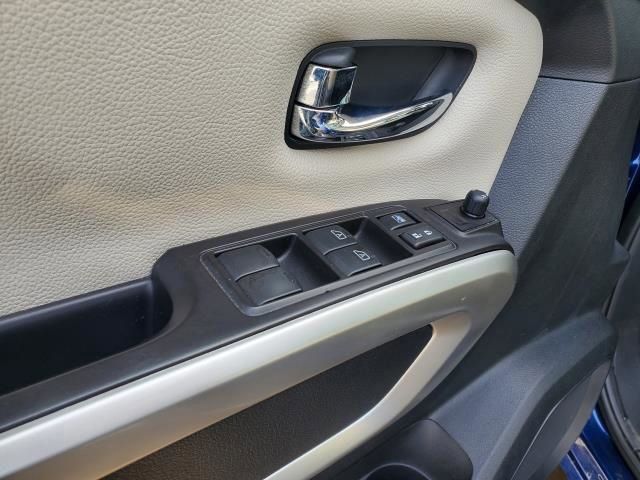 Used 2020 Nissan Titan SL w/ Moonroof Package image 18