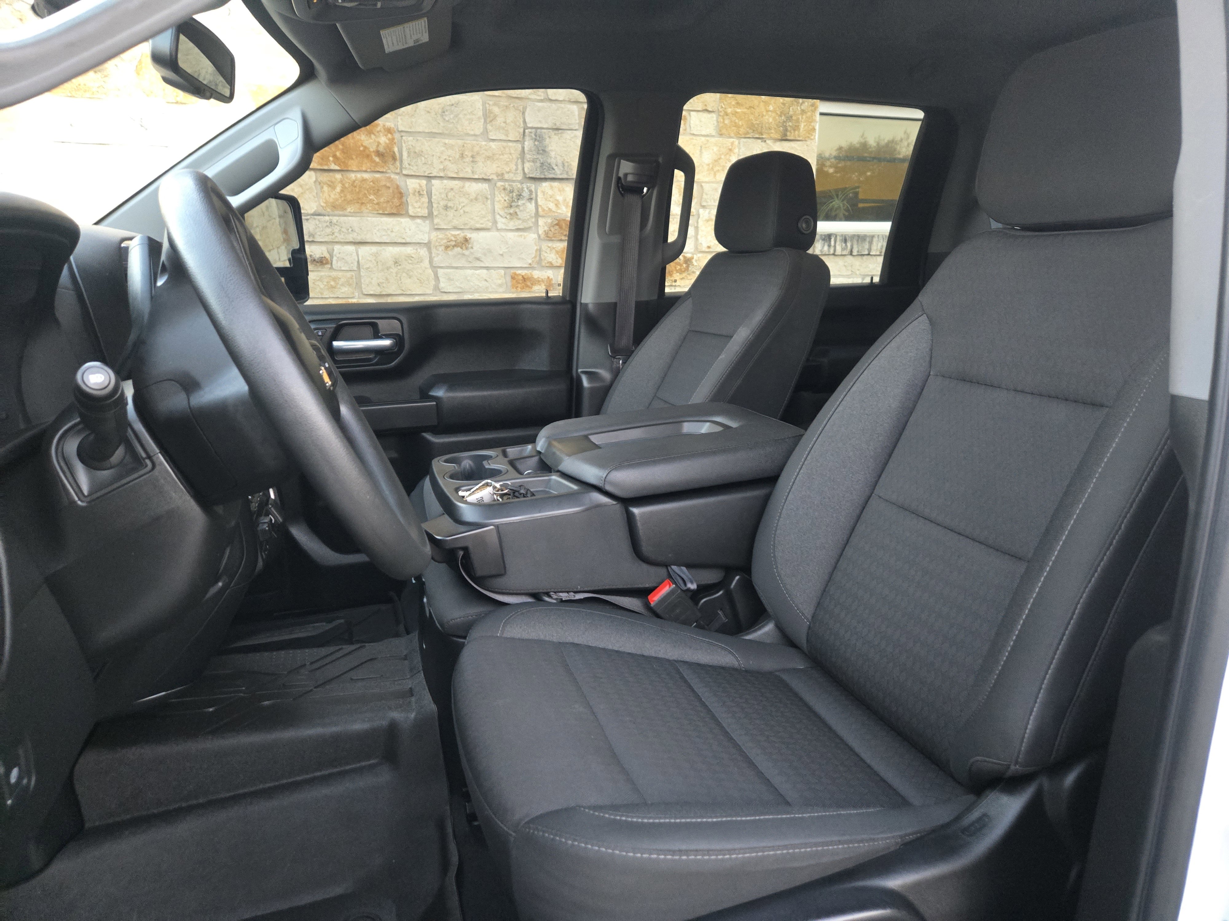 Used 2024 Chevrolet Silverado 2500 Custom w/ Custom Value Package image 5