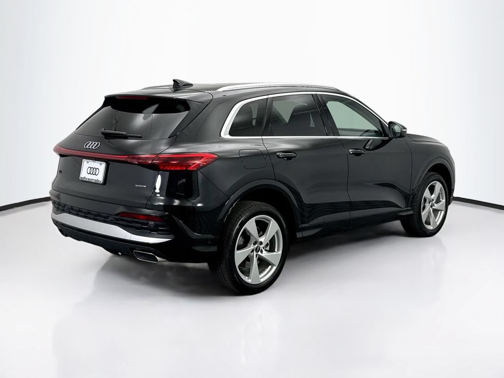 Used 2025 Audi Q5 Premium Plus w/ Premium Plus AWD/4WD image 6