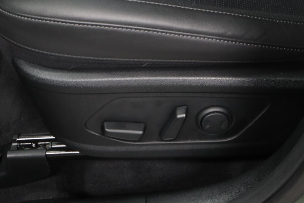 Used 2025 Kia Sorento SX AWD/4WD image 25