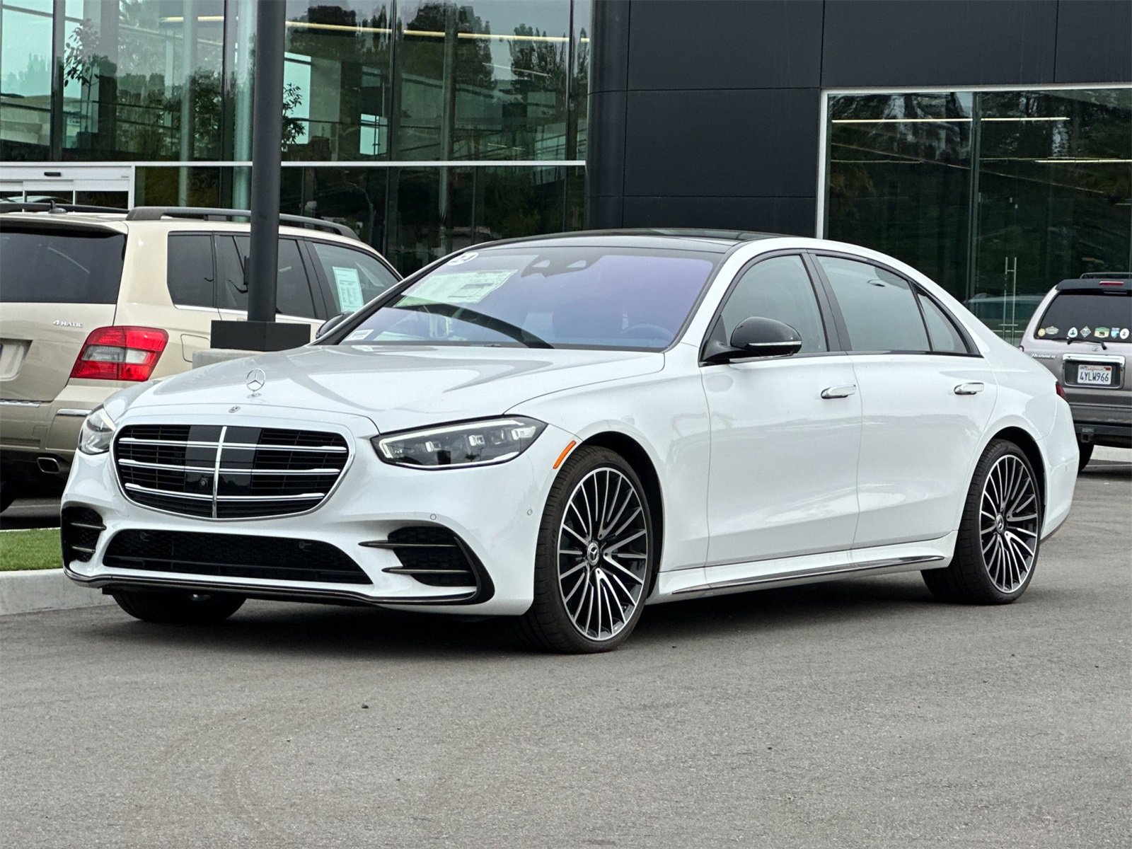 Used 2024 Mercedes-Benz S 580 S 580 image 7