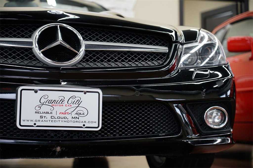 Used 2012 Mercedes-Benz SL 550 image 23