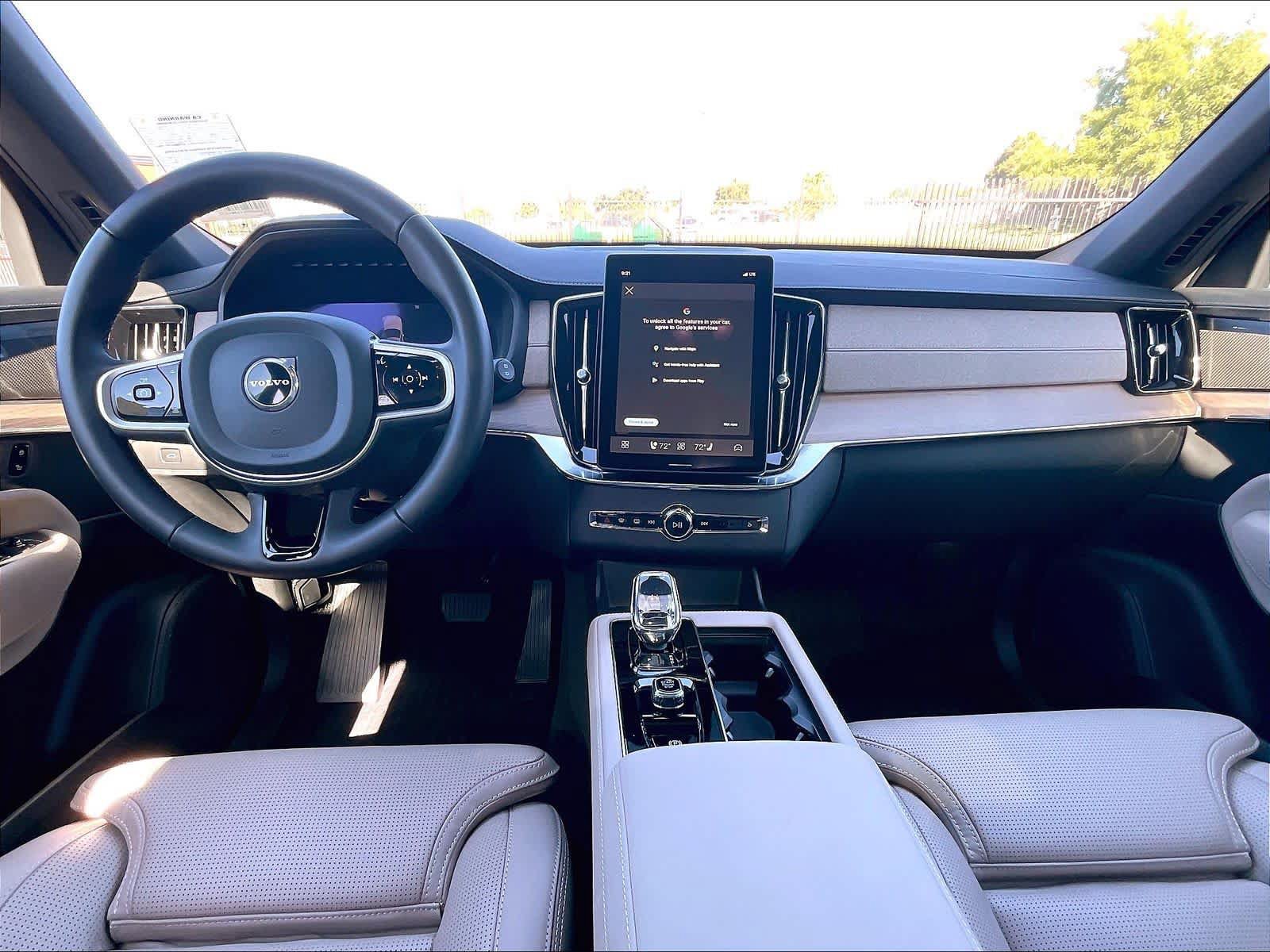 Used 2026 Volvo XC90 B6 Ultra w/ Protection Package Premier AWD/4WD image 18