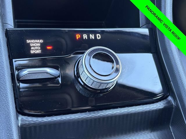 Used 2024 Jeep Grand Cherokee Limited w/ Black Appearance Package AWD/4WD image 21