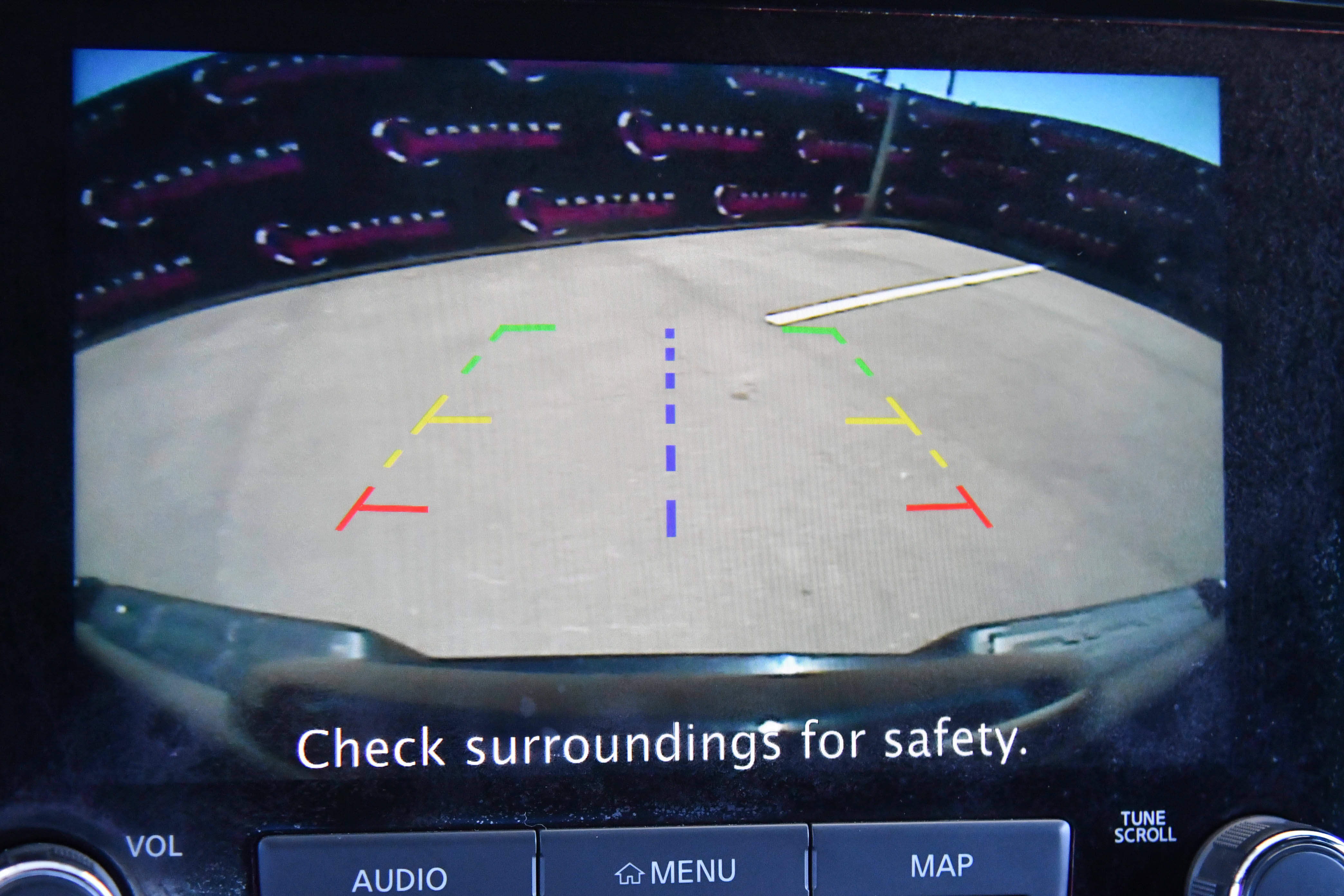 Used 2022 Nissan Frontier Pro-X RWD image 18