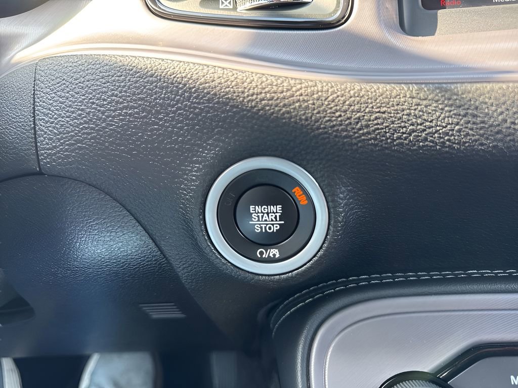 Used 2023 Dodge Challenger SXT image 19