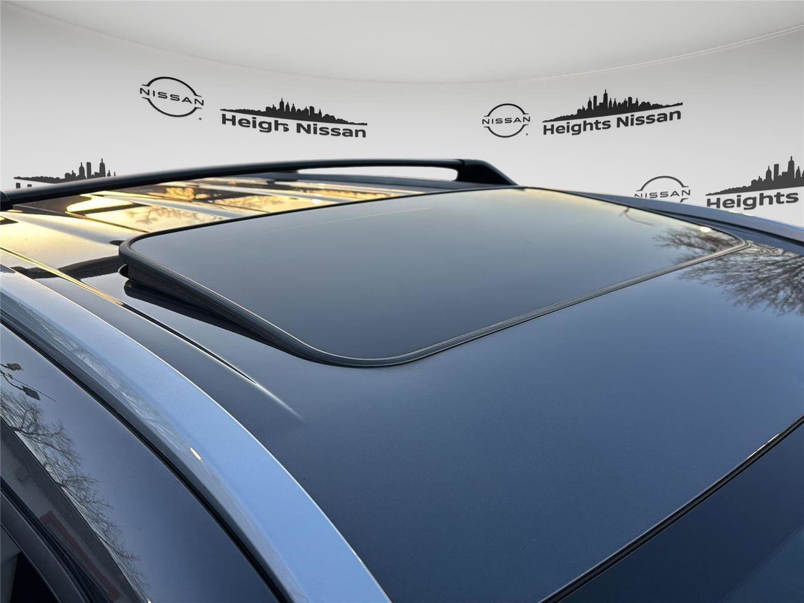 Used 2023 Toyota Highlander XLE image 38