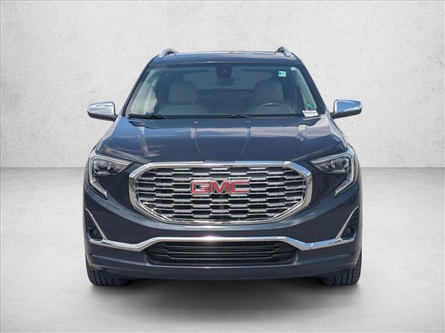 Used 2018 GMC Terrain Denali w/ Driver Alert Package II FWD image 2