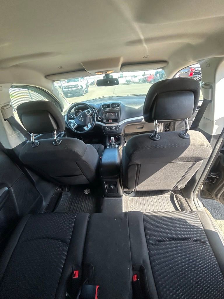 Used 2018 Dodge Journey SE w/ Blacktop Package FWD image 11