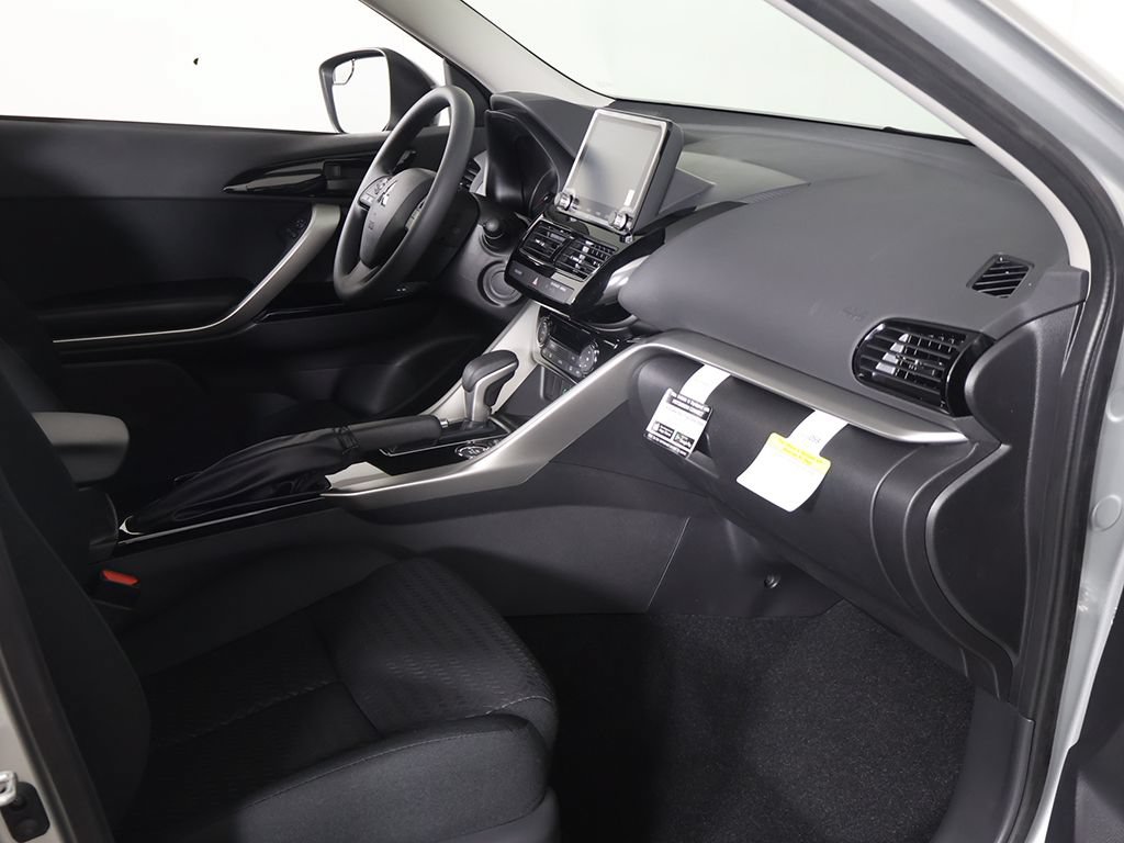 New 2026 Mitsubishi Eclipse Cross LE AWD/4WD image 21