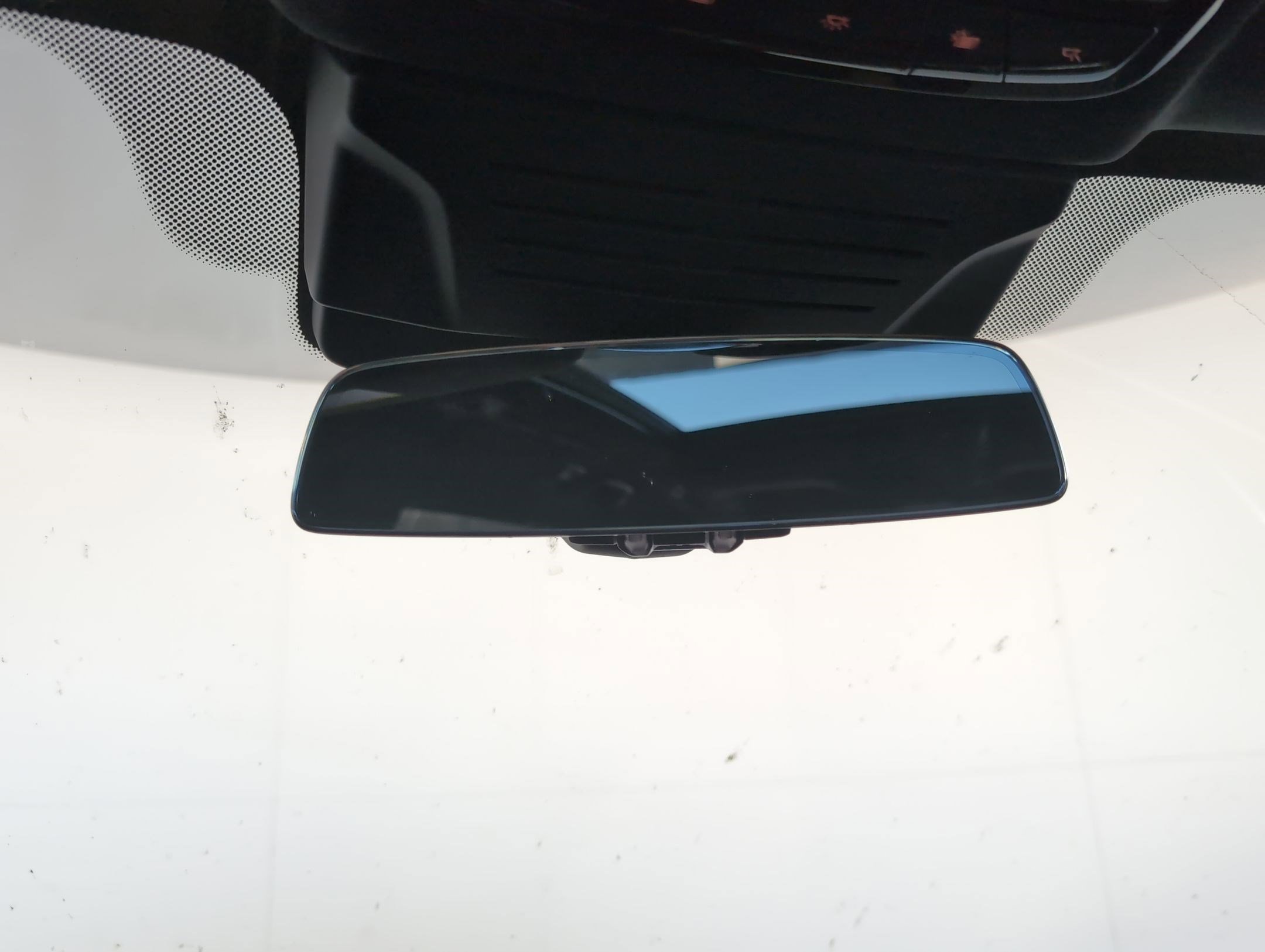 New 2026 BMW X7 M60i image 16