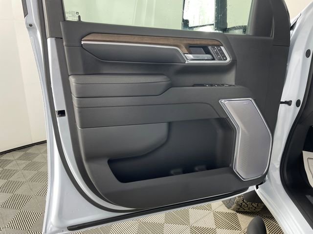 New 2026 Chevrolet Silverado 3500 High Country w/ High Country Premium Package image 15