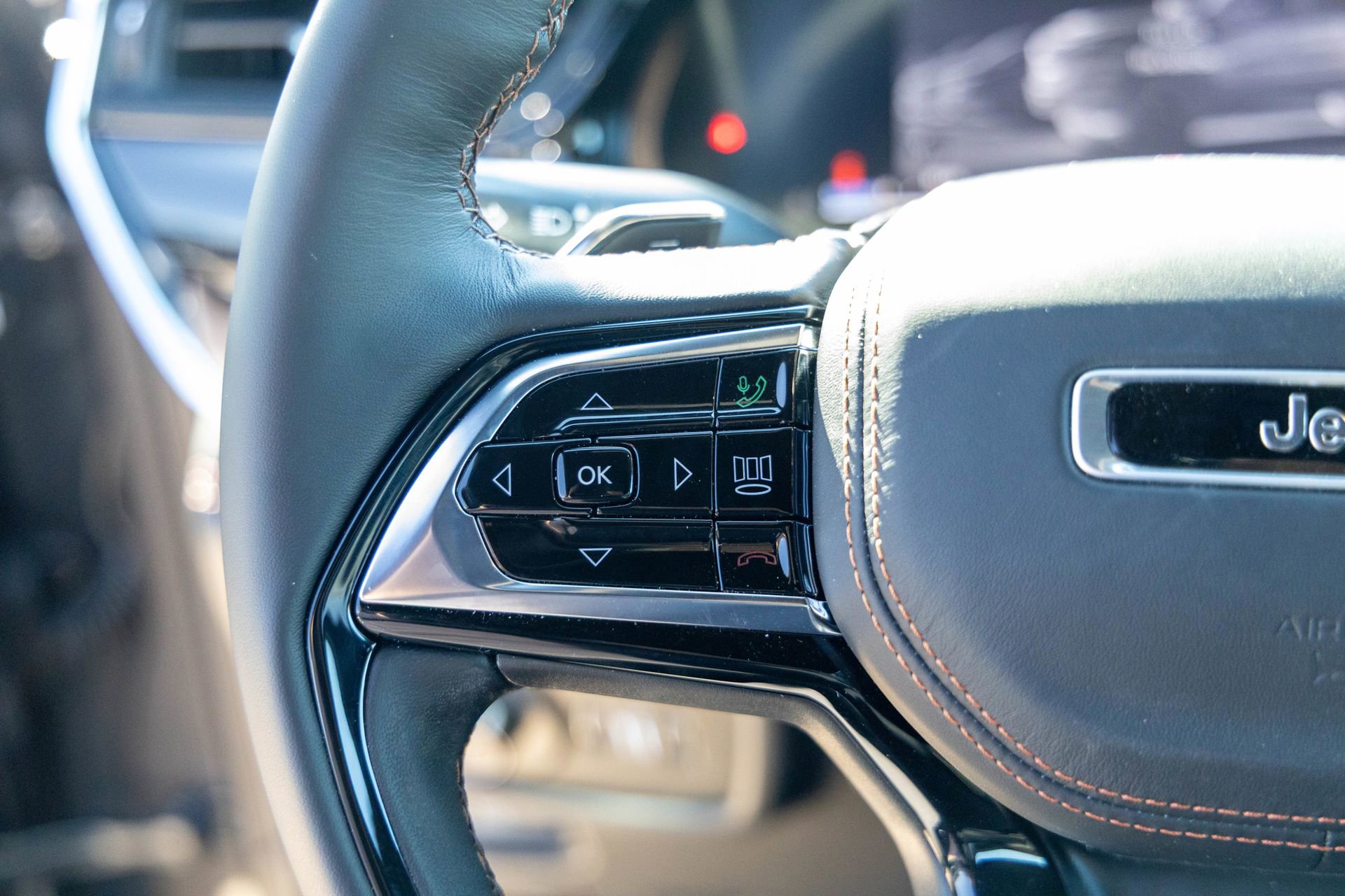 New 2026 Jeep Grand Cherokee L Summit w/ Advanced Protech Group IV image 29