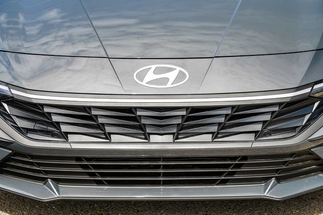 New 2026 Hyundai Elantra Sport FWD image 8