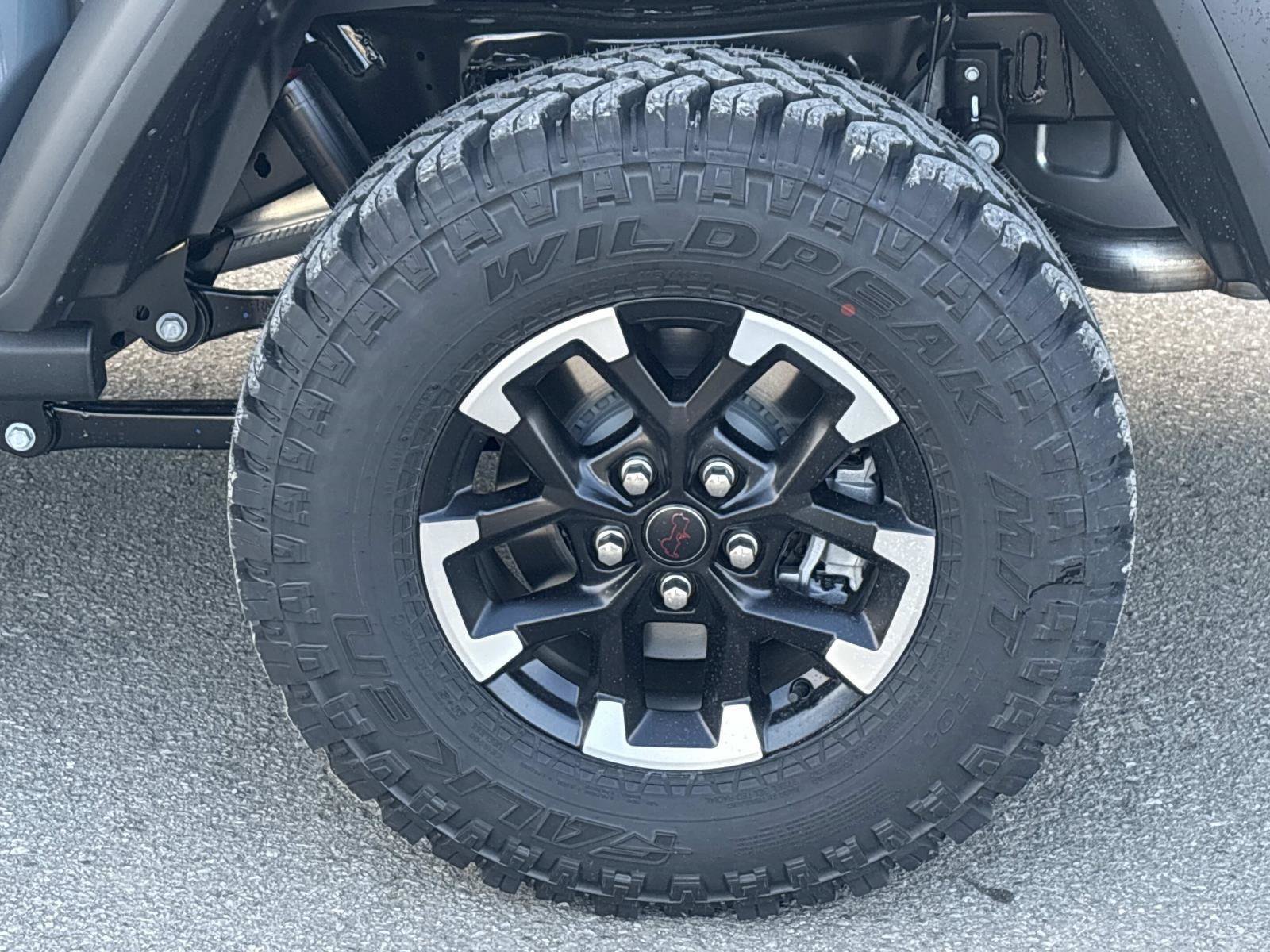 New 2026 Jeep Gladiator Rubicon w/ Safety Group AWD/4WD image 9