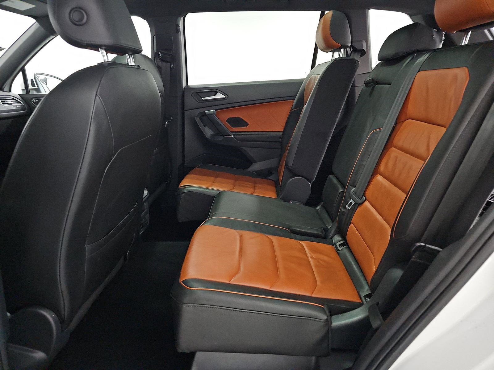 Used 2020 Volkswagen Tiguan SEL Premium R-Line image 15