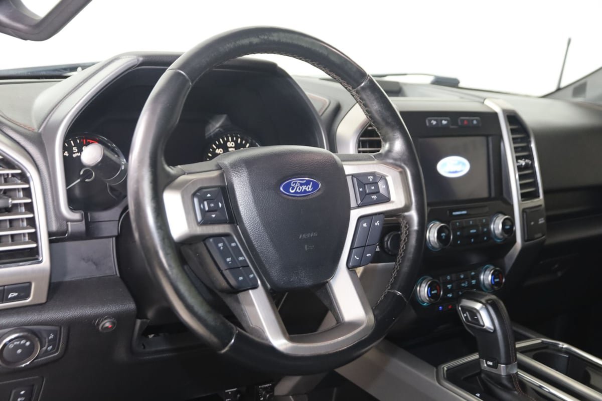 Used 2019 Ford F150 Platinum w/ FX4 Off-Road Package AWD/4WD image 6