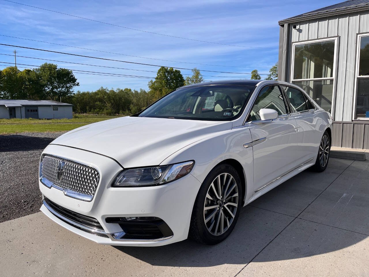 Used 2020 Lincoln Continental AWD w/ Premium Package image 3