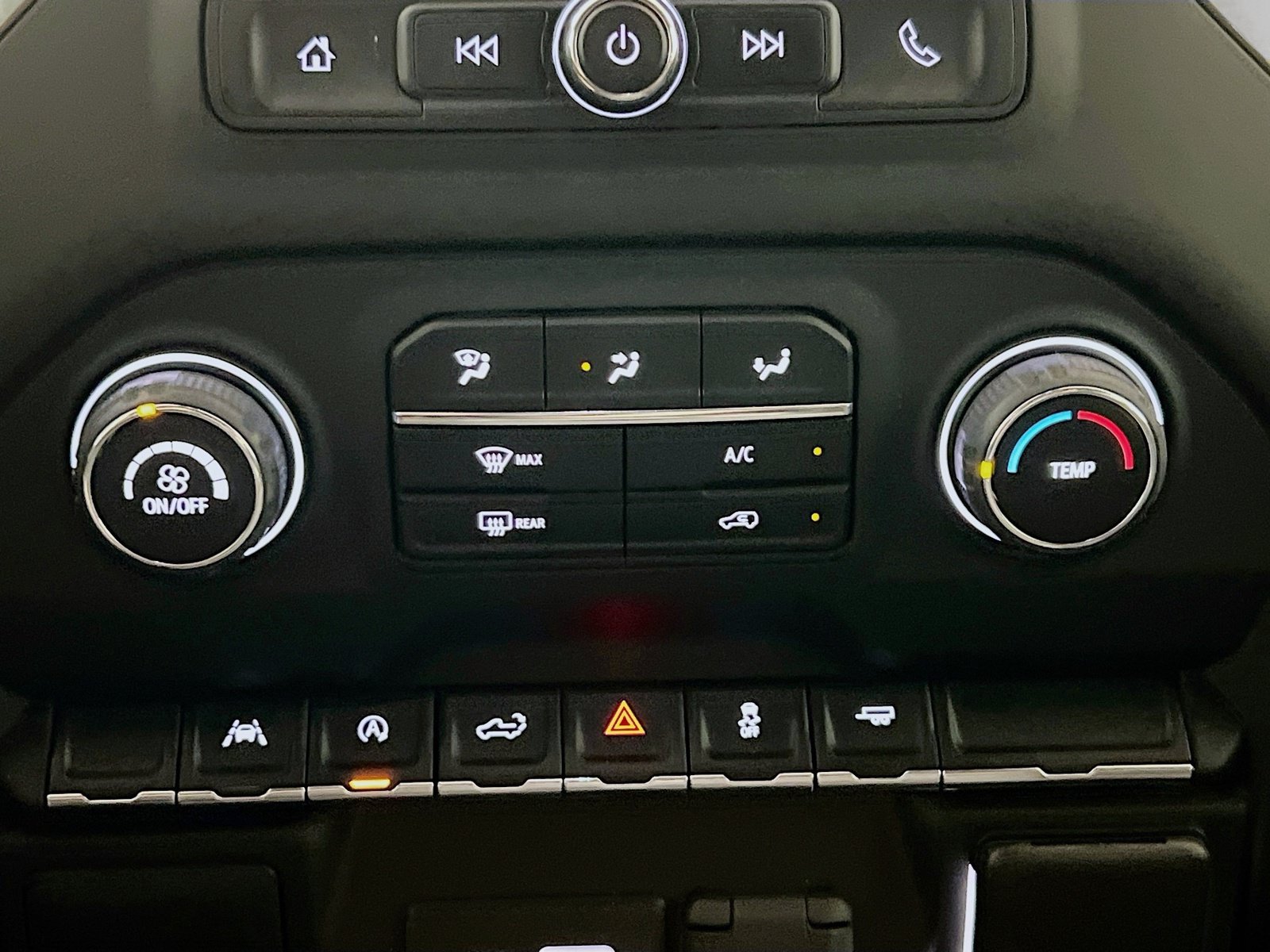 Used 2022 Chevrolet Silverado 1500 Custom w/ LPO, Dark Essentials Package RWD image 11
