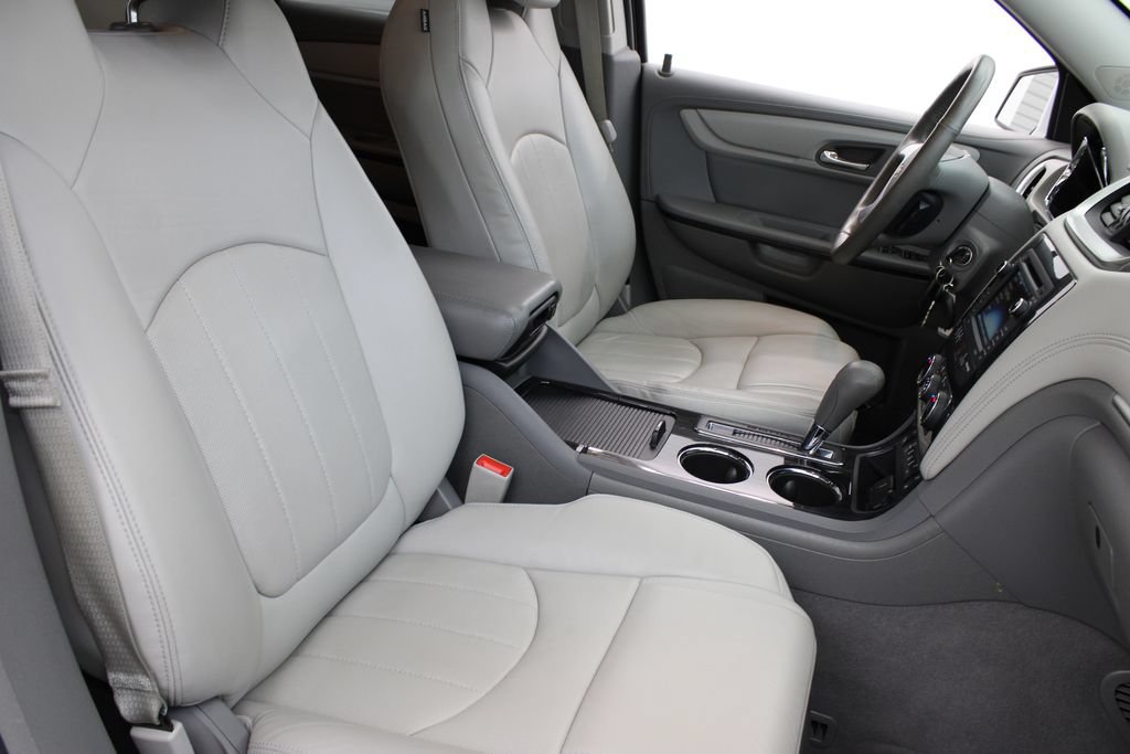Used 2017 Chevrolet Traverse Premier FWD image 24
