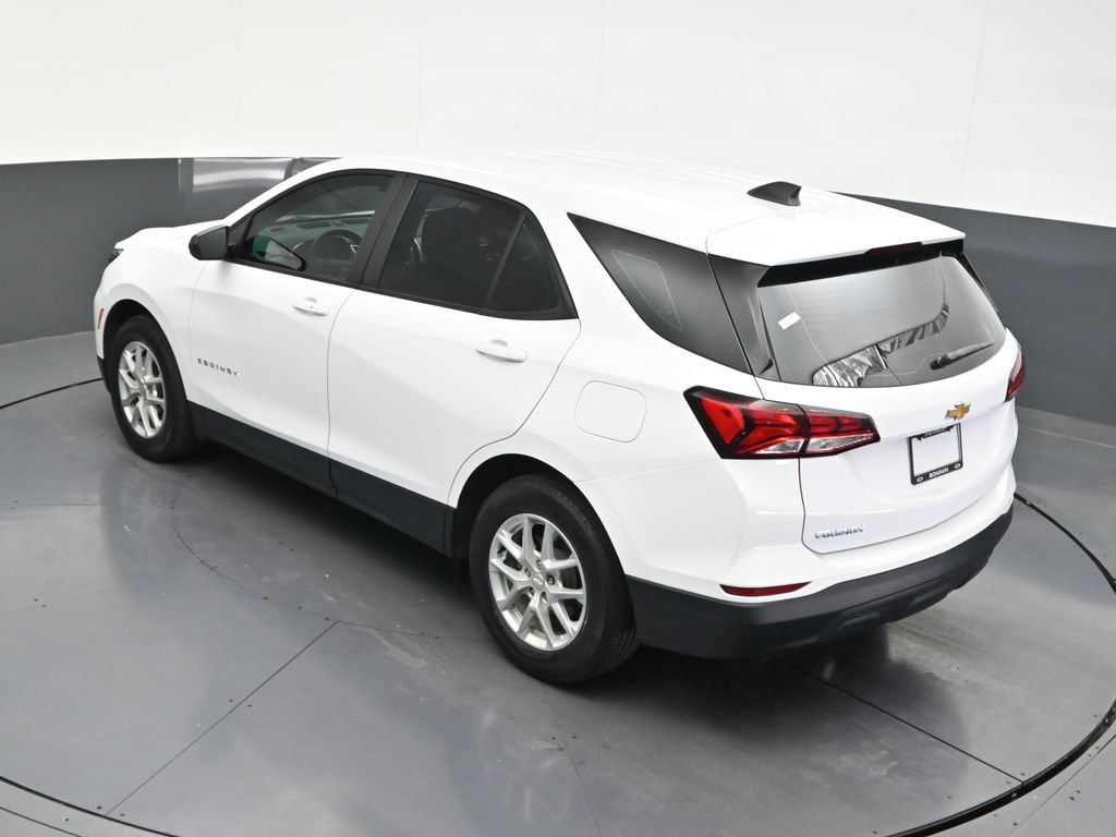 Used 2023 Chevrolet Equinox LS FWD image 18