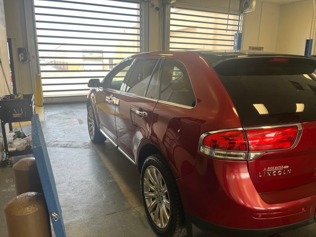 Used 2013 Lincoln MKX AWD image 6