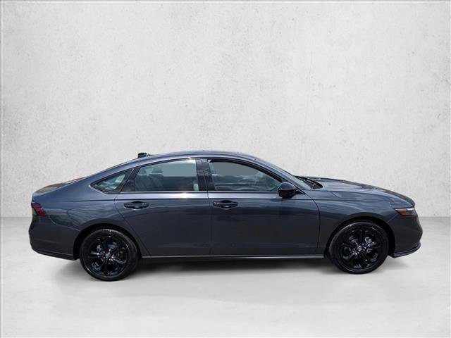 Used 2025 Honda Accord SE image 4