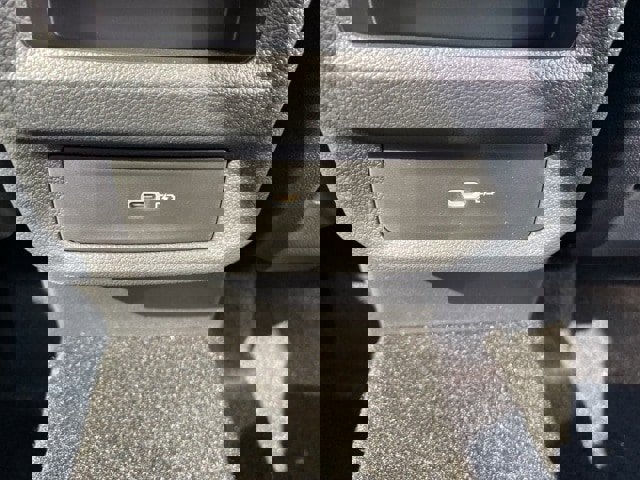 New 2025 Volkswagen Taos SE image 61