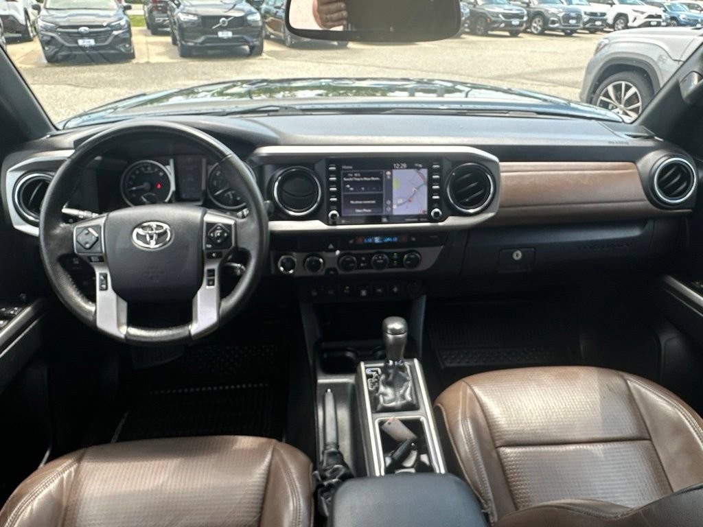 Used 2020 Toyota Tacoma Limited AWD/4WD image 14
