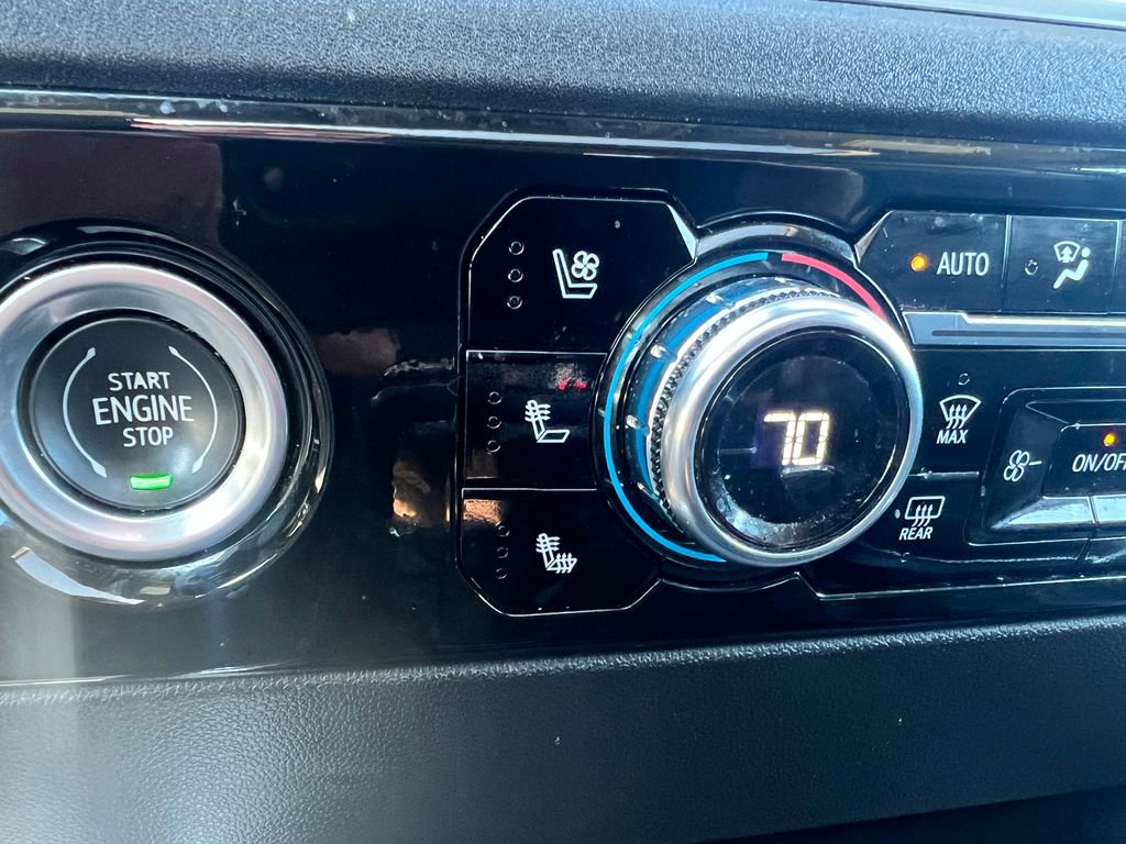 Used 2023 GMC Sierra 1500 SLT w/ SLT Premium Package image 39