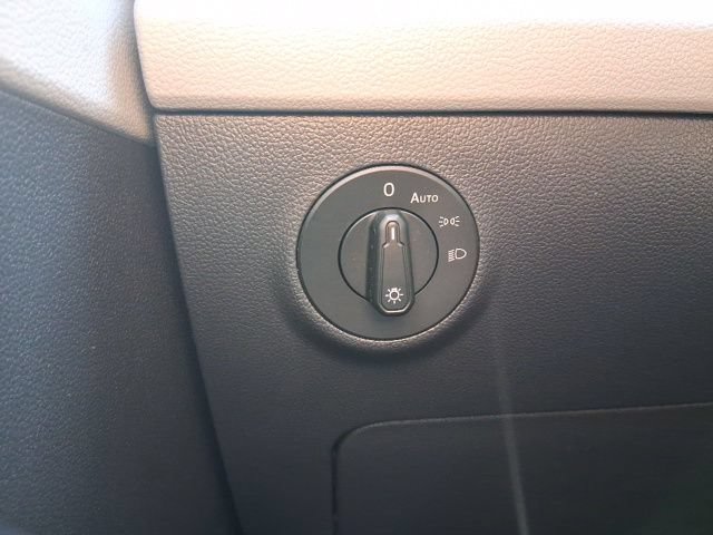 Used 2022 Volkswagen Taos S FWD image 18