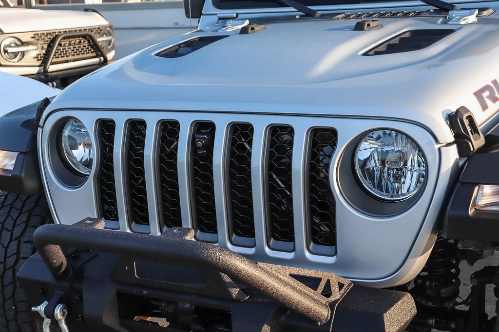 Used 2022 Jeep Gladiator Rubicon w/ Trailer Tow Package AWD/4WD image 6