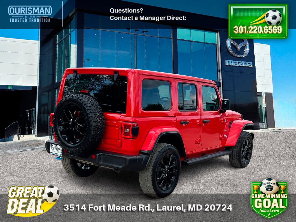 Used 2024 Jeep Wrangler Unlimited Sahara AWD/4WD image 3