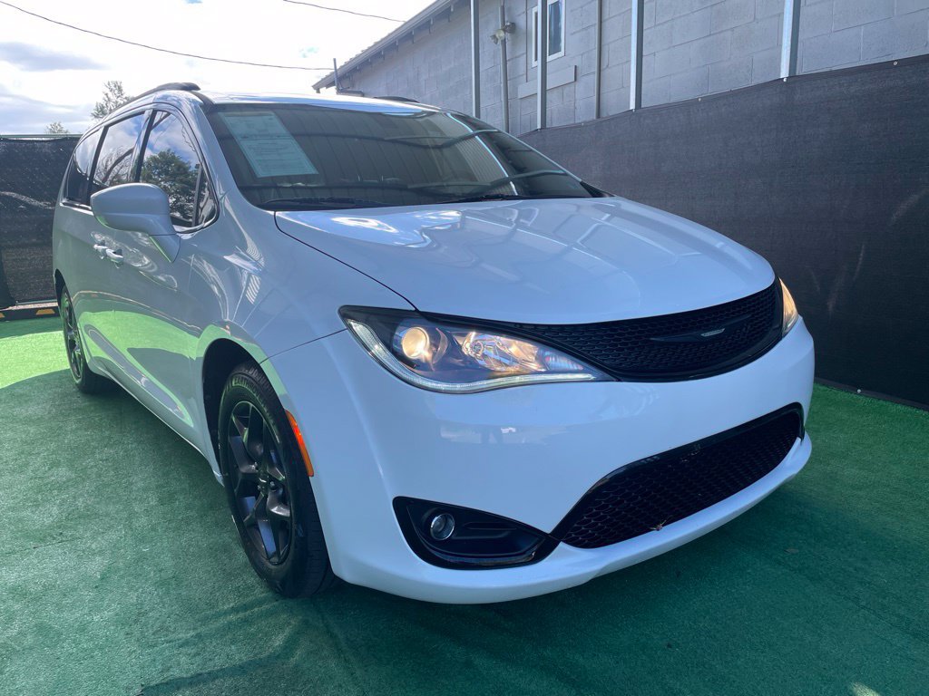 Used 2019 Chrysler Pacifica Touring-L Plus w/ S Appearance Package