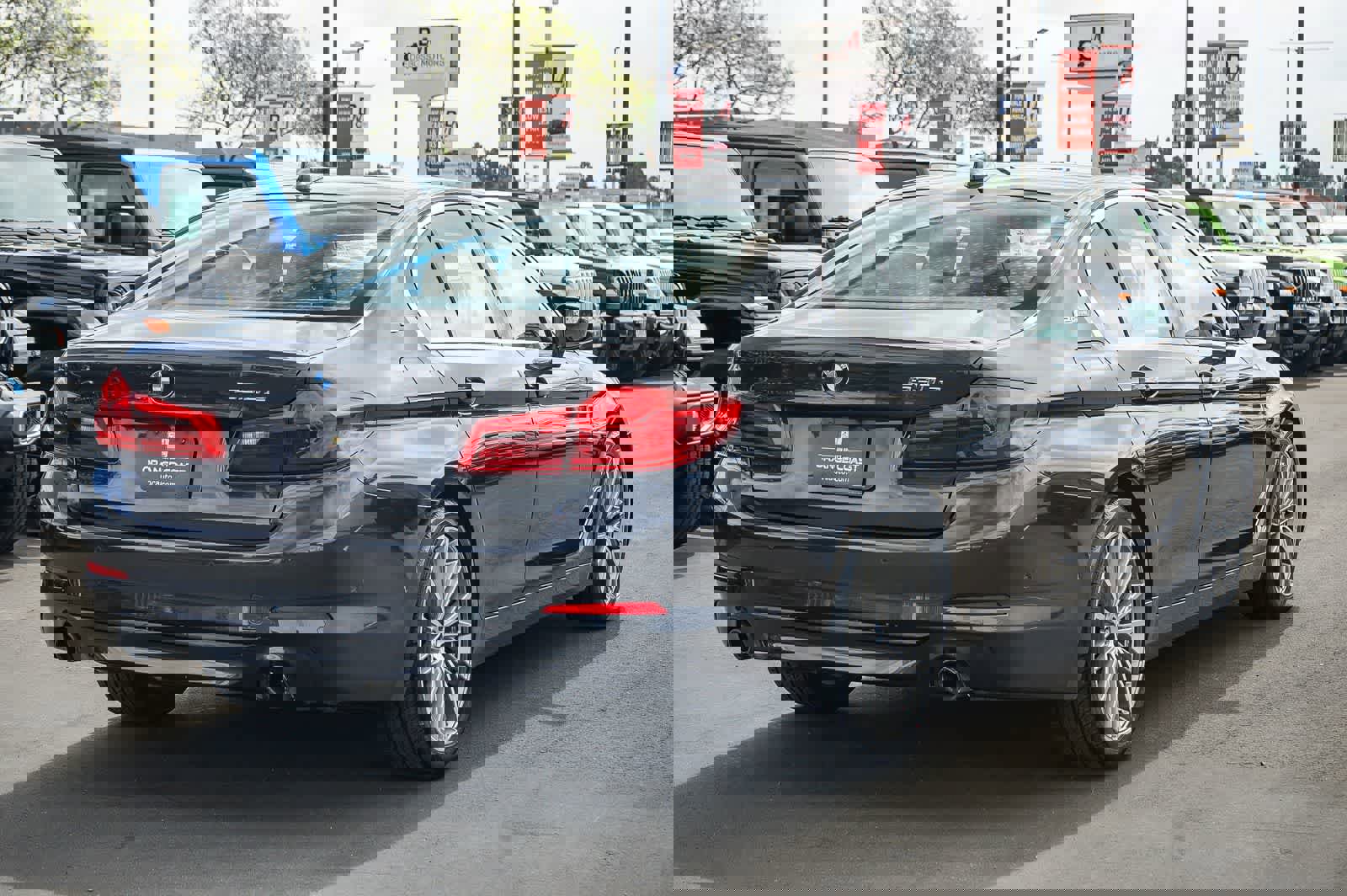 Used 2019 BMW 530e image 3