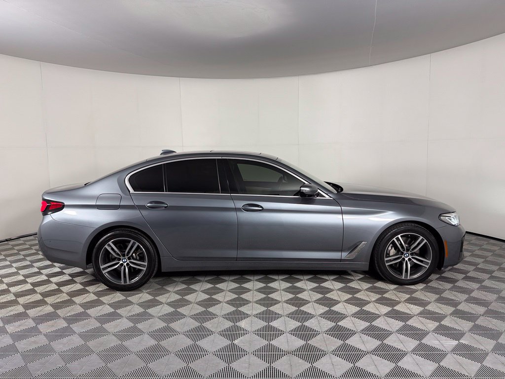 Used 2021 BMW 530i w/ Convenience Package RWD image 5