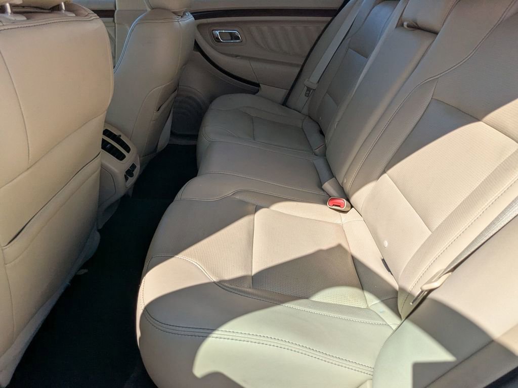 Used 2017 Ford Taurus Limited image 18