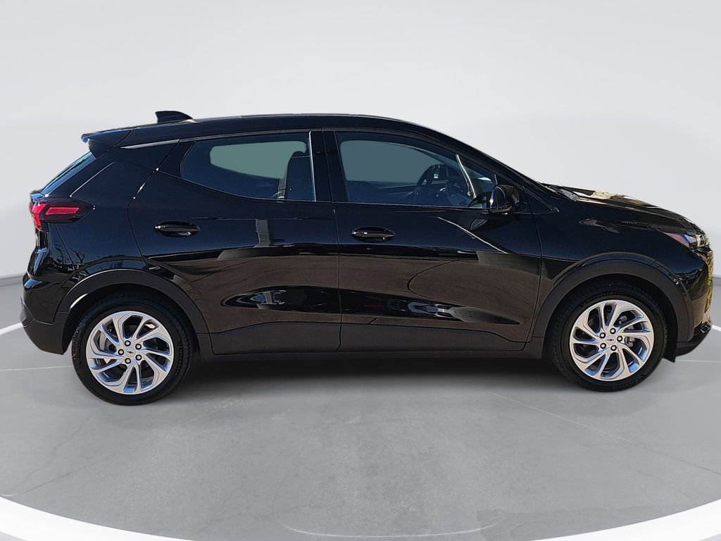 New 2027 Chevrolet Bolt LT w/ Comfort Package image 2
