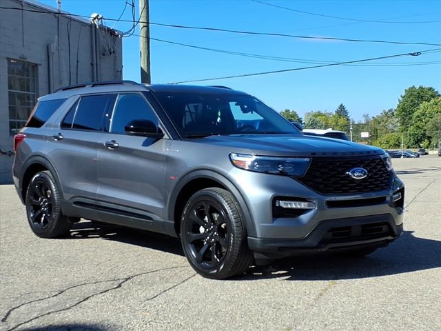 Certified 2023 Ford Explorer ST-Line w/ Class IV Trailer Tow Package
