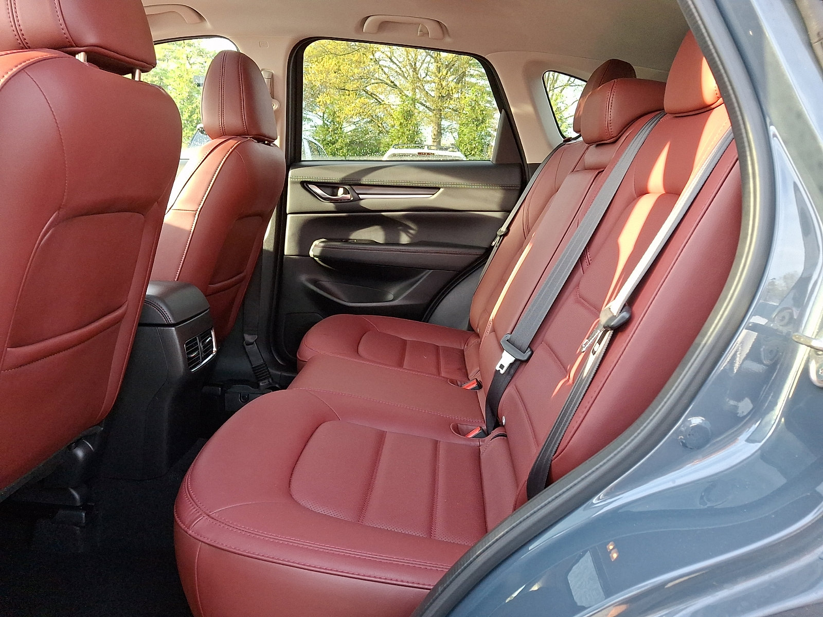 Used 2021 MAZDA CX-5 Carbon Edition image 11