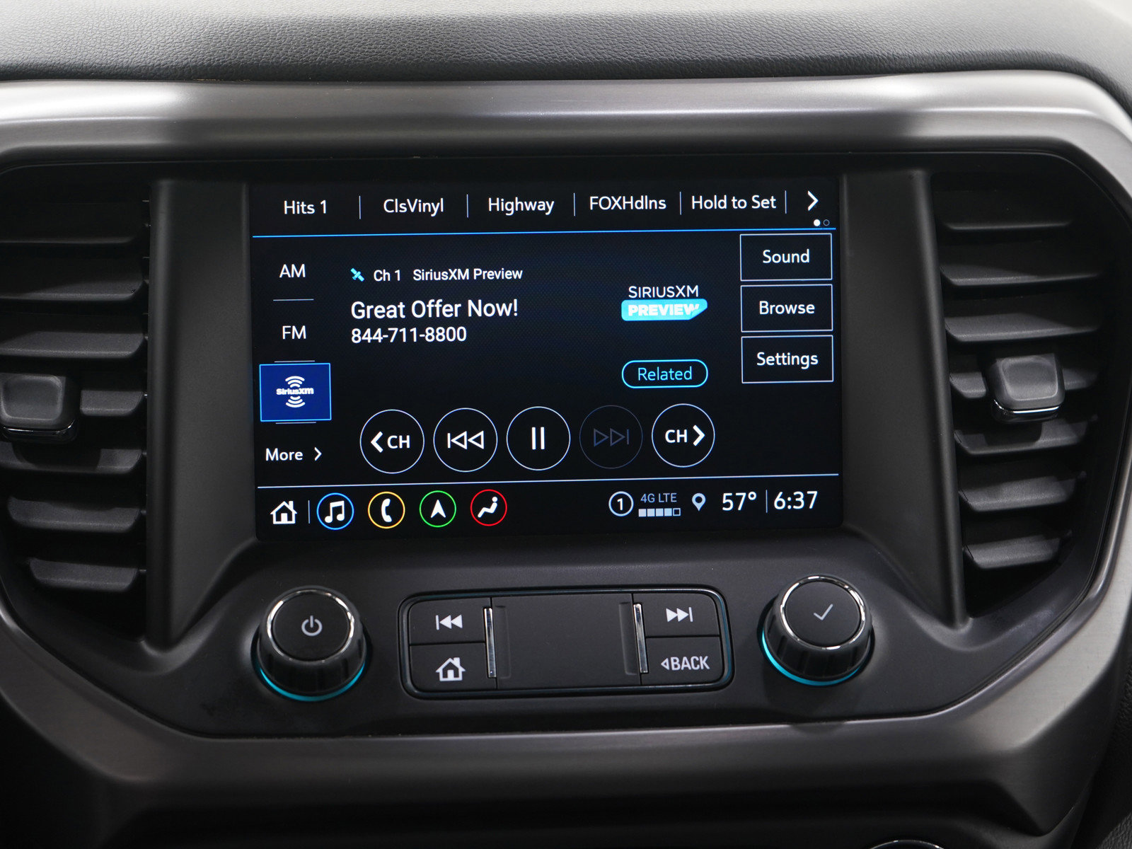 Used 2023 GMC Acadia AT4 w/ Technology Package image 20