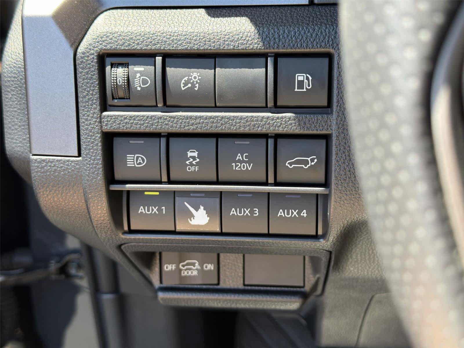 Used 2025 Toyota 4Runner TRD Off-Road Premium w/ Tow Technology Package AWD/4WD image 39