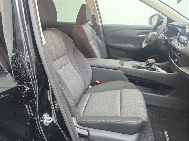 New 2025 Nissan Rogue SV image 32