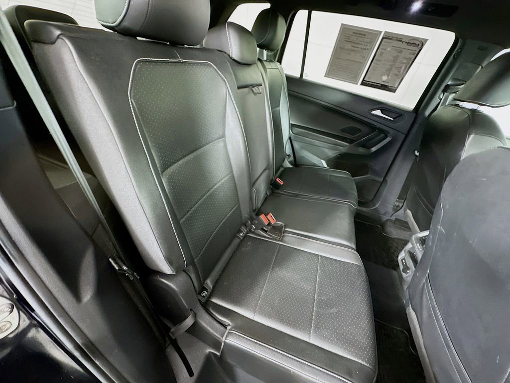 Used 2021 Volkswagen Tiguan SE R-Line image 26