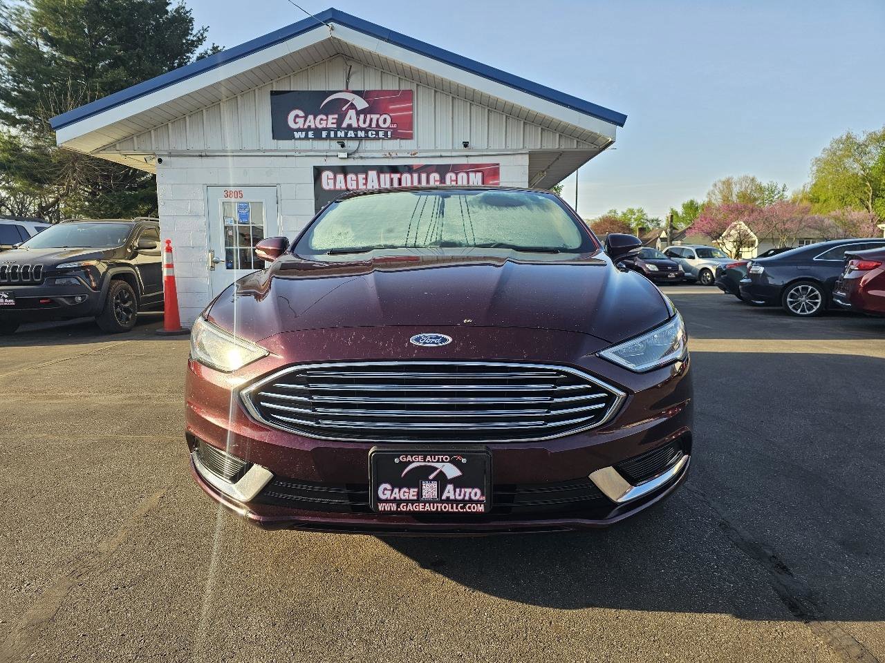 Used 2018 Ford Fusion SE w/ Equipment Group 602A FWD image 4
