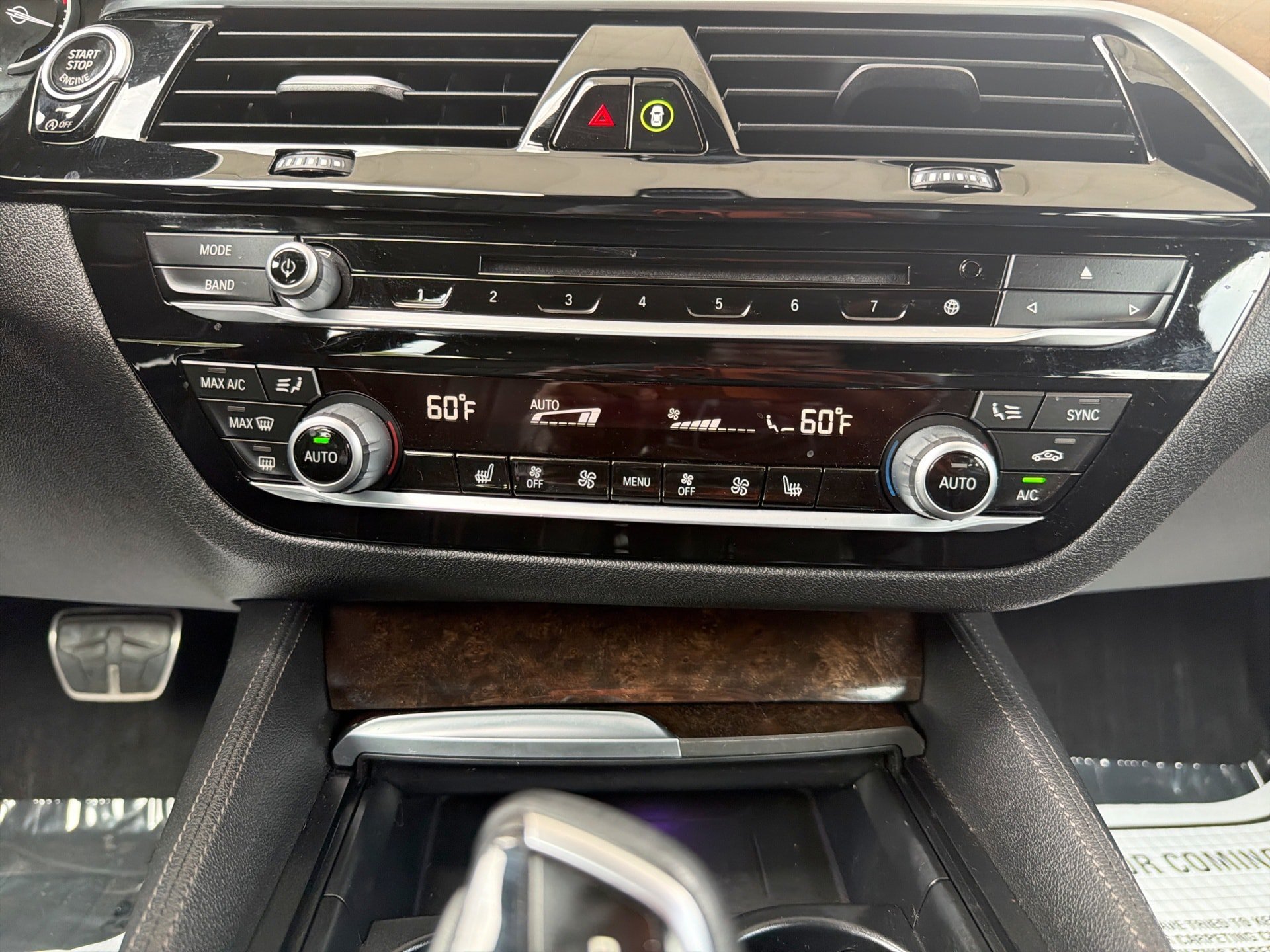 Used 2019 BMW 540i xDrive w/ M Sport Package AWD/4WD image 17