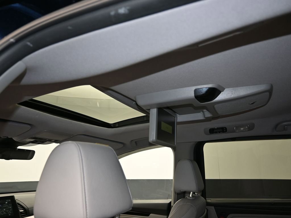 Certified 2024 Honda Odyssey Touring image 26