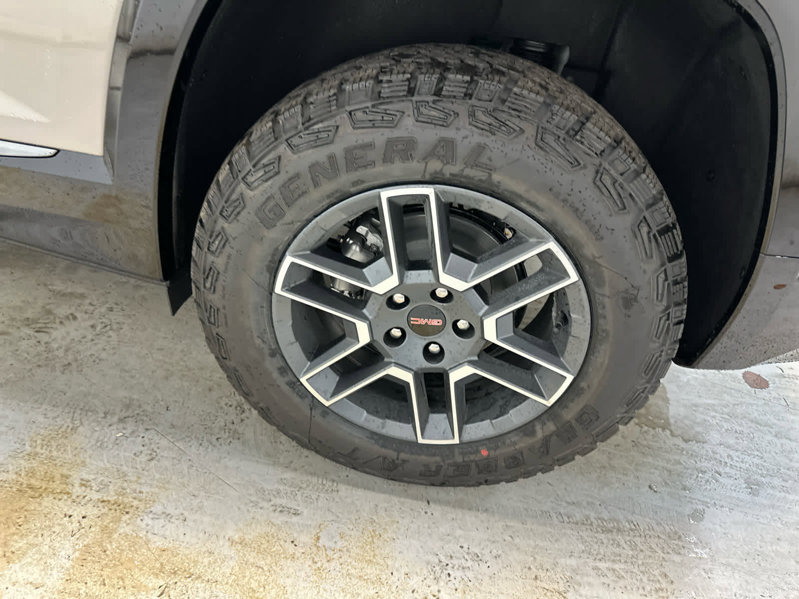New 2026 GMC Terrain AT4 w/ Convenience Package III image 11